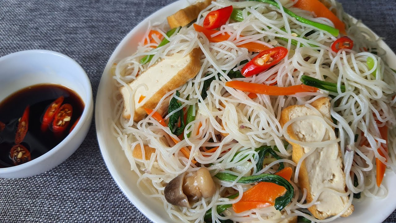 Stir-fried Rice Noodles